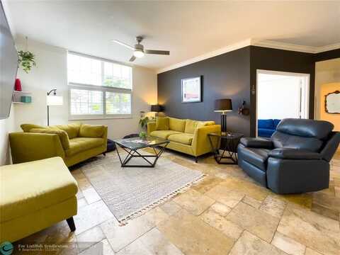 1900 Van Buren St, Hollywood, FL 33020
