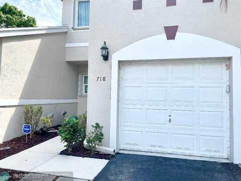 718 NW 42nd Pl, Deerfield Beach, FL 33064