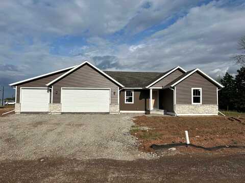 1651 FOUNDERS Street, NEENAH, WI 54956