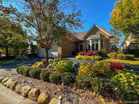 5040 OAKBROOKE Drive, West Bloomfield, MI 48323
