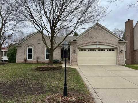 2681 AUBREY Drive, Lake Orion, MI 48360