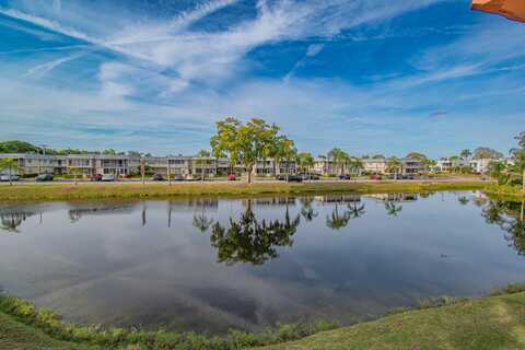 672 Saxony N, Delray Beach, FL 33446