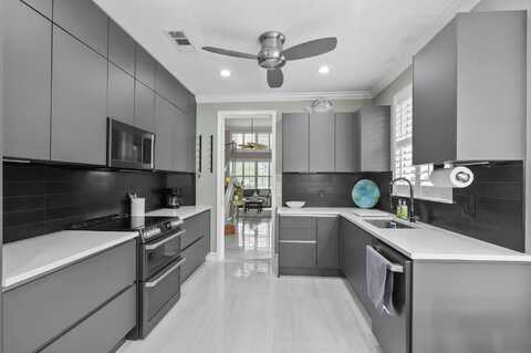 2056 Windward Way, Jupiter, FL 33477