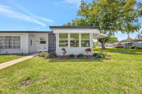 652 High Point Boulevard N, Delray Beach, FL 33445