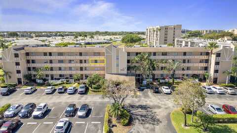 6936 Huntington Lane, Delray Beach, FL 33446