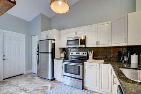 3793 Island Club Circle E, Lake Worth, FL 33462