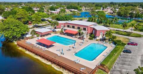 882 Worcester Lane, Lake Worth, FL 33467