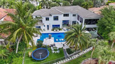 8388 Del Prado Drive, Delray Beach, FL 33446