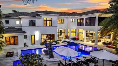 8388 Del Prado Drive, Delray Beach, FL 33446