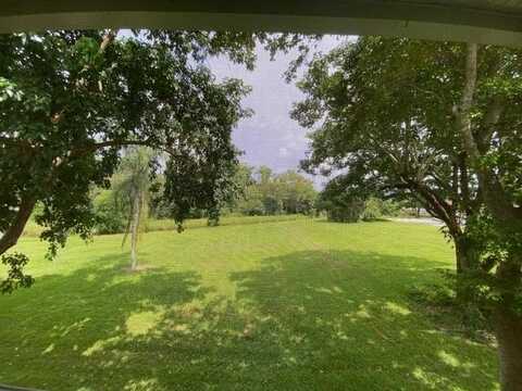 668 Saxony N, Delray Beach, FL 33446
