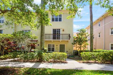 888 University Boulevard, Jupiter, FL 33458