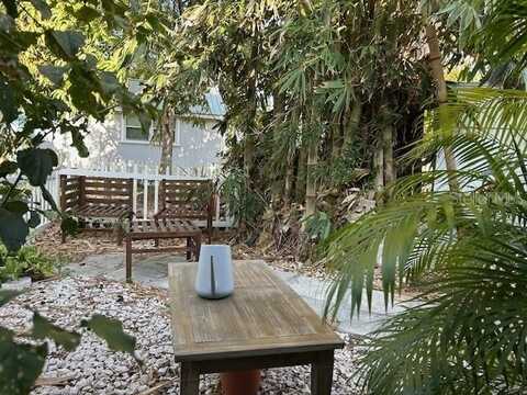 3005 HAWTHORNE STREET, SARASOTA, FL 34239
