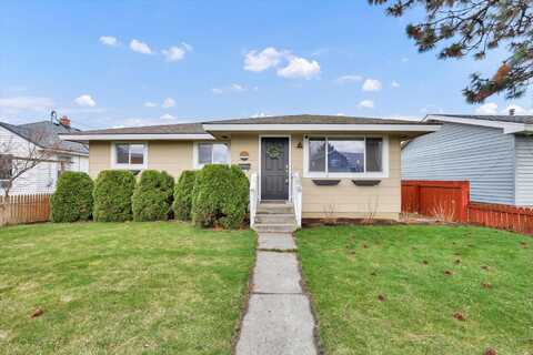 4224 N Oak St, Spokane, WA 99205
