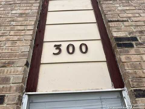 300 Moursund Blvd., San Antonio, TX 78221