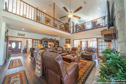 9700 KIRKNER RD, San Antonio, TX 78263