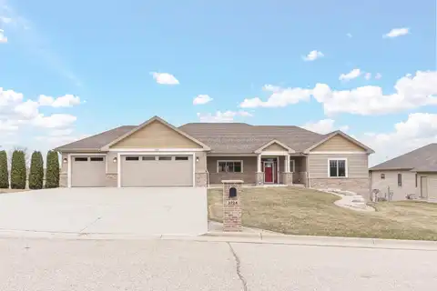 3724 Falcon Ridge Drive, Janesville, WI 53548