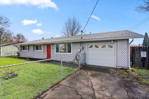 8044 Division Road, White City, OR 97503