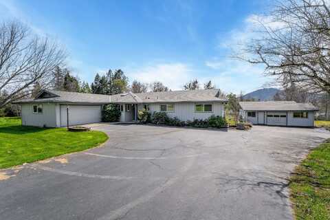 145 Kimberly Way, Grants Pass, OR 97526