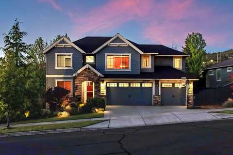 3637 Camina Drive, Medford, OR 97504