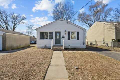 32 Queen Street, Cranston, RI 02920