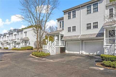 881 Greenwich Avenue, Warwick, RI 02886