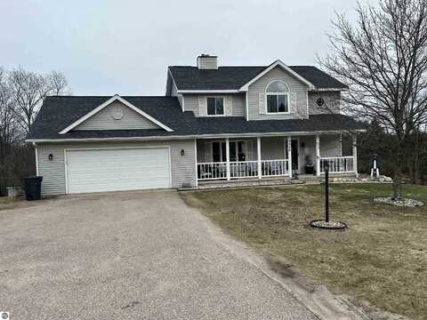 8956 Lamplighter Lane, Cadillac, MI 49601