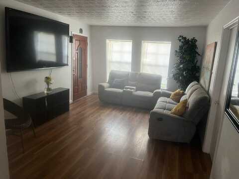 2020 Continental Avenue, Tallahassee, FL 32304
