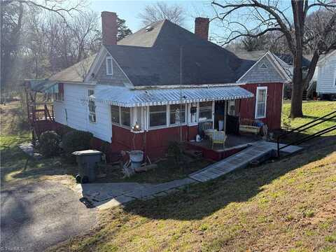 809 S Hamilton Street, Eden, NC 27288