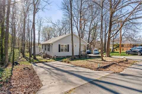 24 King Street, Thomasville, NC 27360