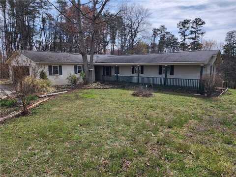 1055 Zack Drive, Pilot Mountain, NC 27041