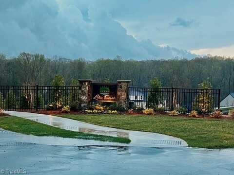 3814 Pinewood Lake Drive, Winston Salem, NC 27106