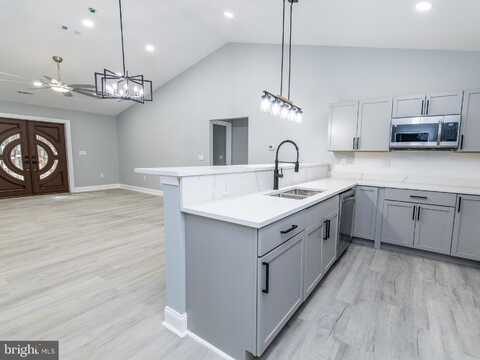 21740 LOVERS LANE, ROCK HALL, MD 21661
