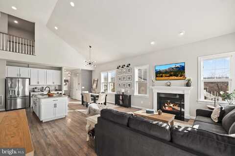 18140 RIDGEWOOD PLACE, ROUND HILL, VA 20141