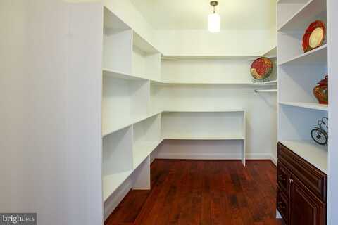 19078 WINDSOR ROAD, TRIANGLE, VA 22172