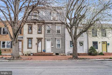 809 S FRONT STREET, HARRISBURG, PA 17104