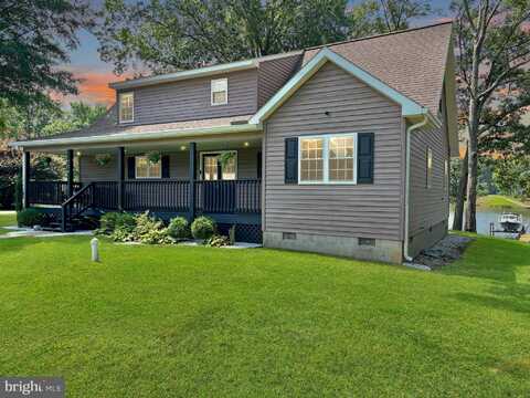 308 APPLE TREE ROAD, MONTROSS, VA 22520