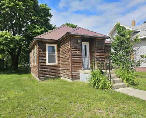 603 W Elk, Manistique, MI 49854