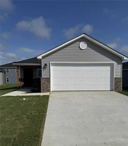 2610 E Meramec ST, Fayetteville, AR 72701