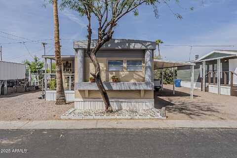 102 S IRONWOOD Drive, Apache Junction, AZ 85120