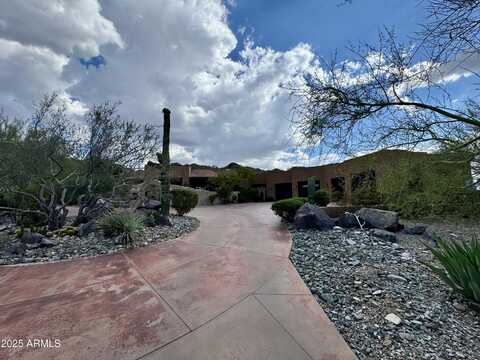 8903 N ARROYA GRANDE Drive, Phoenix, AZ 85028