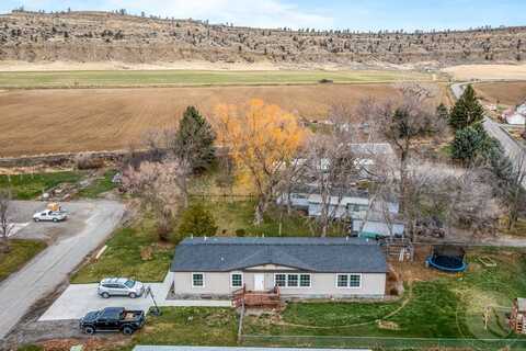 412 2nd Street NE, Park City, MT 59063