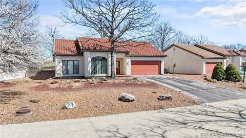 590 Racquet Club Drive, Lake Ozark, MO 65049