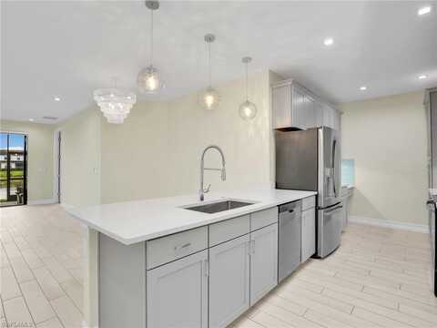 7524 Carnegie, NAPLES, FL 34119
