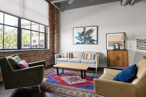 1301 Market Street, Chattanooga, TN 37402