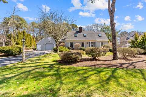 51 Walton Heath Way, Mashpee, MA 02649