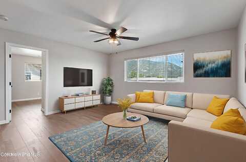 1313 N Division Ave, Sandpoint, ID 83864
