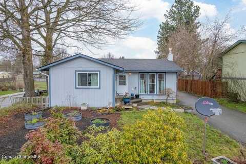 927 W Lacrosse Ave, Coeur D Alene, ID 83814