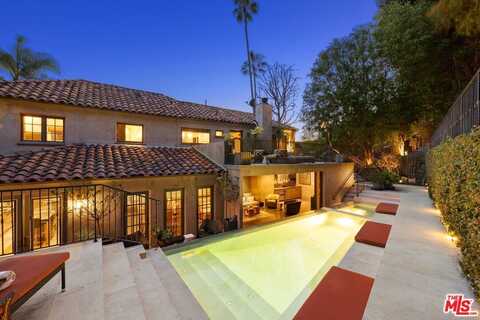 3300 N Knoll Dr, Los Angeles, CA 90068
