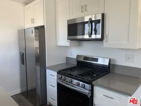 6800 West Blvd, Los Angeles, CA 90043
