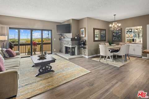 8180 Manitoba St, Playa Del Rey, CA 90293